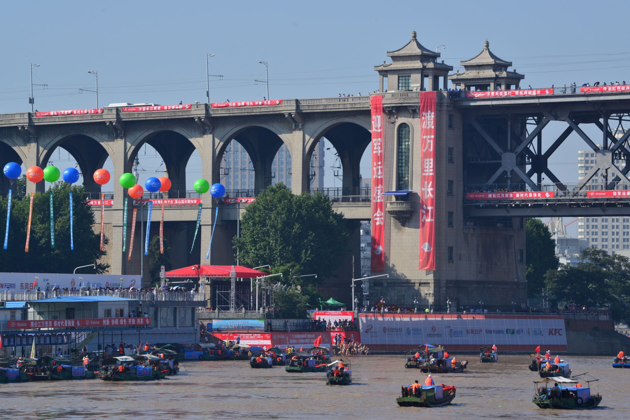 在家剁手不如揮動球拍 第二屆百勝中國杯羽毛球錦標賽火熱開賽(圖1)