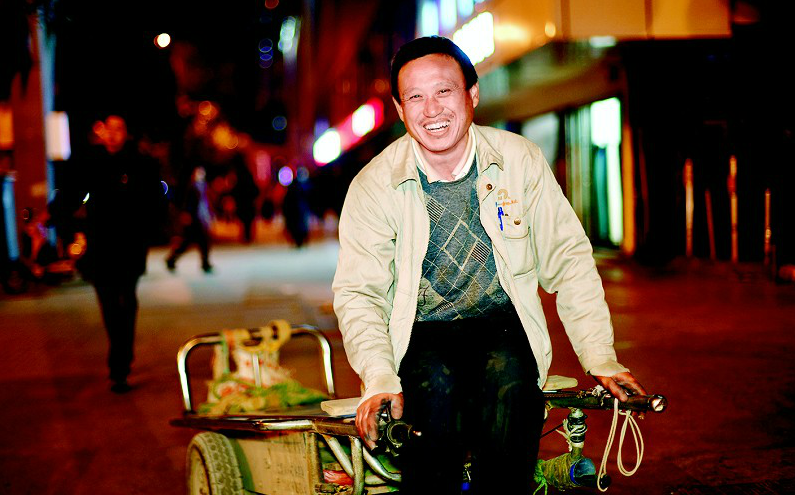 漢正街上搬運工：風里來雨里去 帶著夢想前行